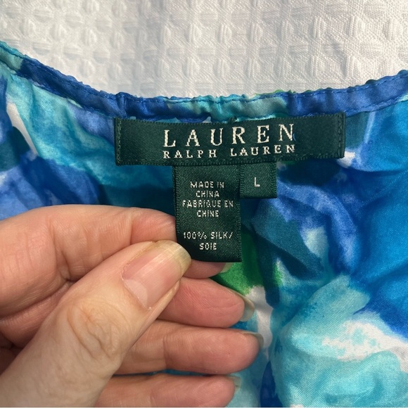 Ralph Lauren Blue and Green Floral 100% Silk Blouse Large classic coastal - Picture 4 of 6